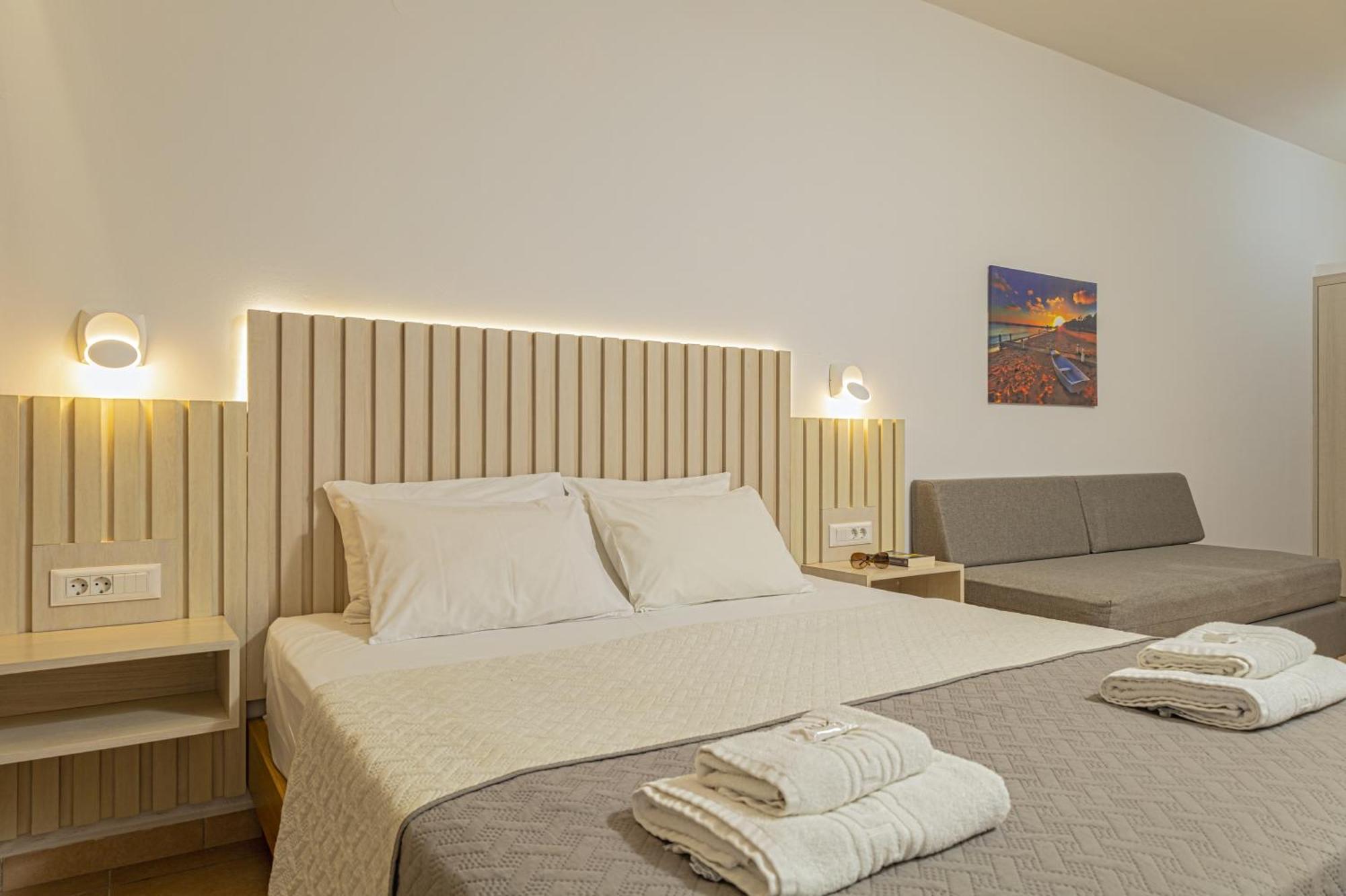 Theos Village Apartments Kato Daratso Extérieur photo