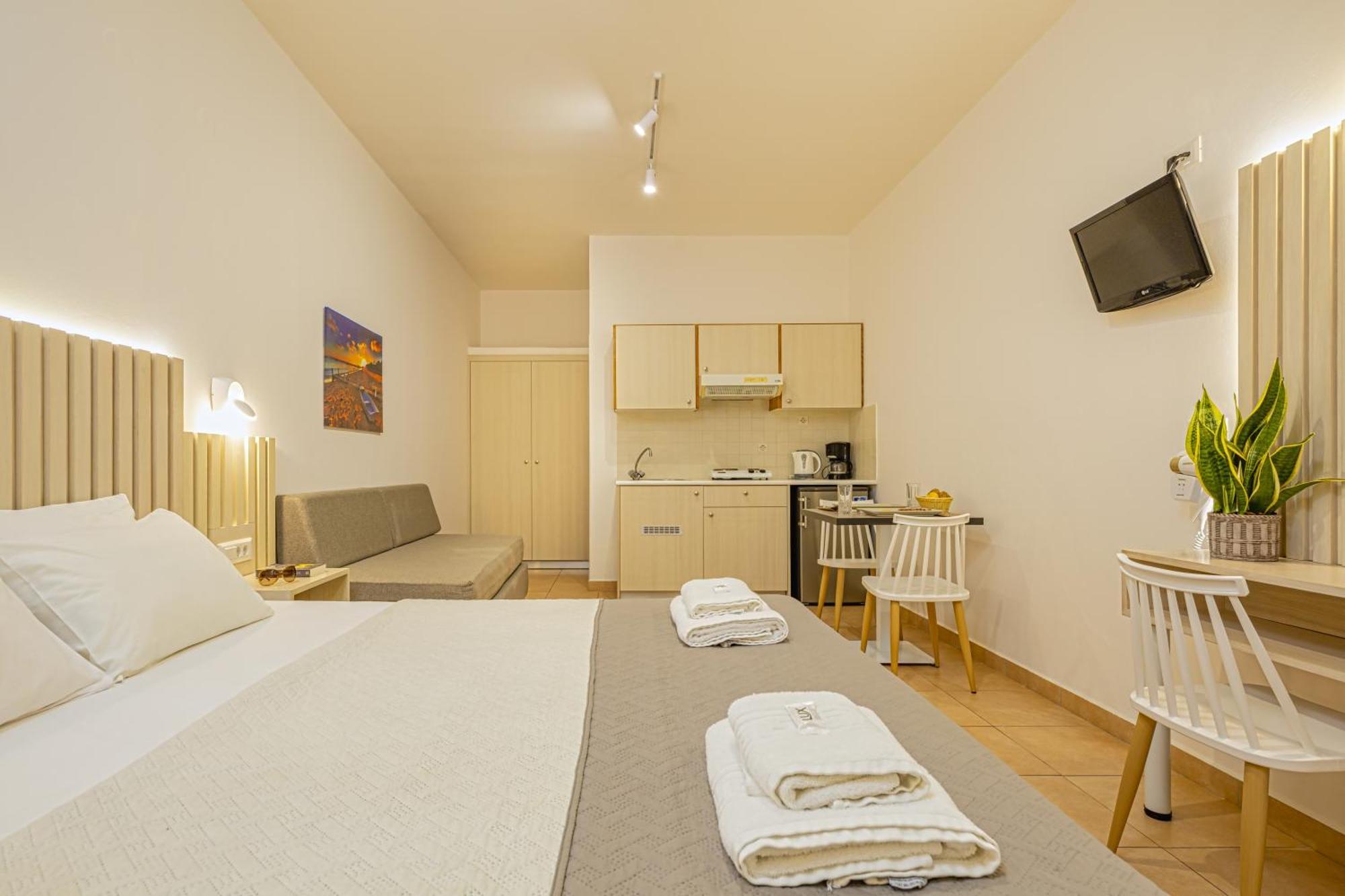 Theos Village Apartments Kato Daratso Extérieur photo